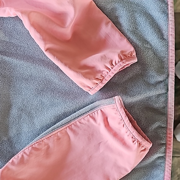 Under Armor Fleece - Picture 3 of 4